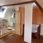 images/galeries-photos/loft/loft-010-salle-deau-lit-bateau.jpg